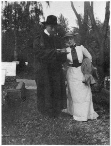 André Gide et Maria van Rysselberghe, Weimar, Allemagne, 1903 - French Photographer